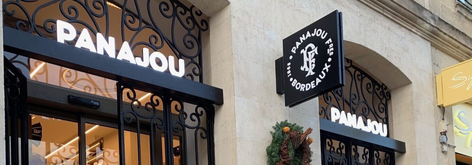 Enseigne boutique Panajou réalisée par Agen Néon